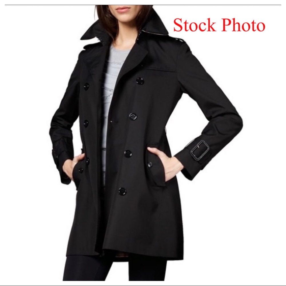 Burberry Marystow Black Trenchcoat Size 6 US